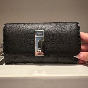 Guess wallet
